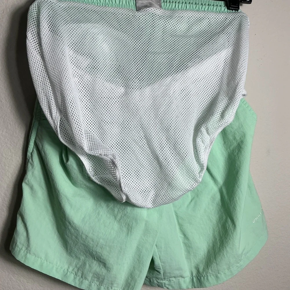 Columbia PFG Shorts Mens Small Mint Green Backcast 6